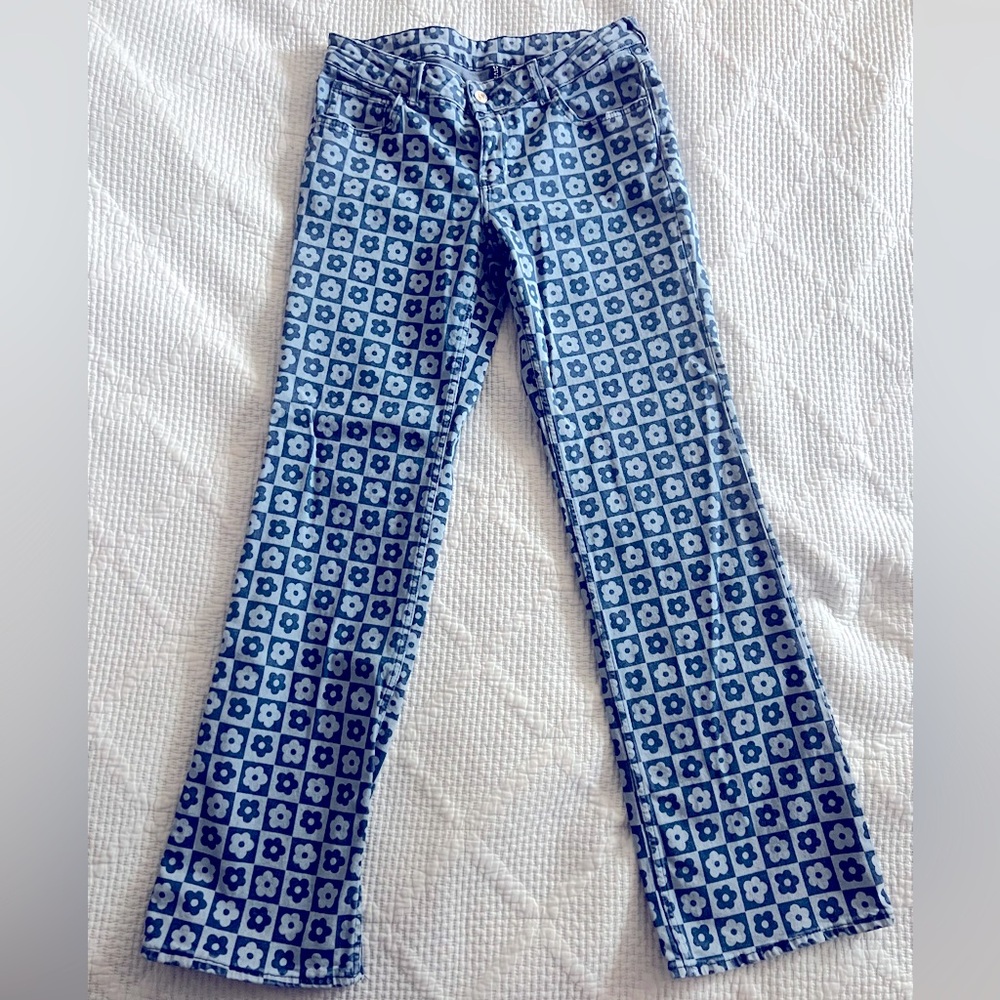 H&M flower jeans. size 10